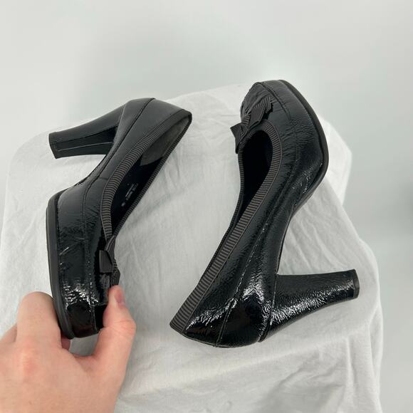 VTG 90s y2k Women's Black Leather Aerosoles Benefit Peep Toe Bow Heel Pumps 7.5M - Picture 5 of 8